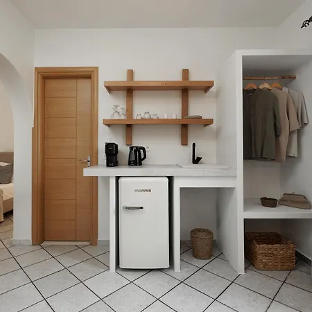 Apartment Iades & *