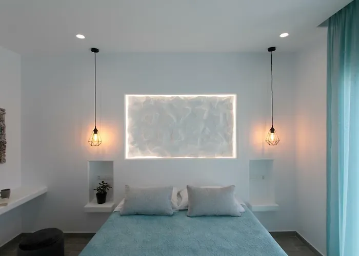 Iades & Apartment Agia Anna (Naxos)